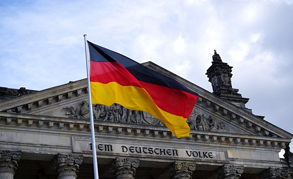 Германия планирует национализировать три энергетические компании