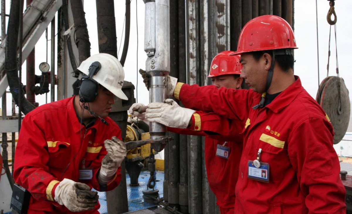 Китай в этом году станет крупнейшим переработчиком нефти