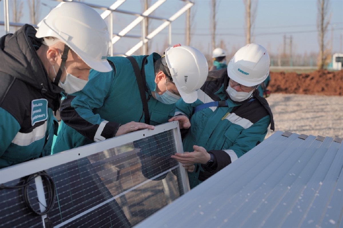 "Сибур" запустил первую солнечную электростанцию