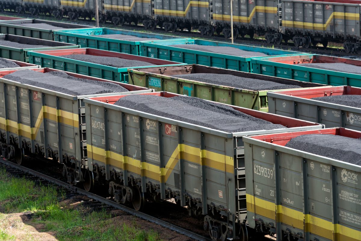 Кузбасс и Якутия заявили о сложностях с транспортировкой угля