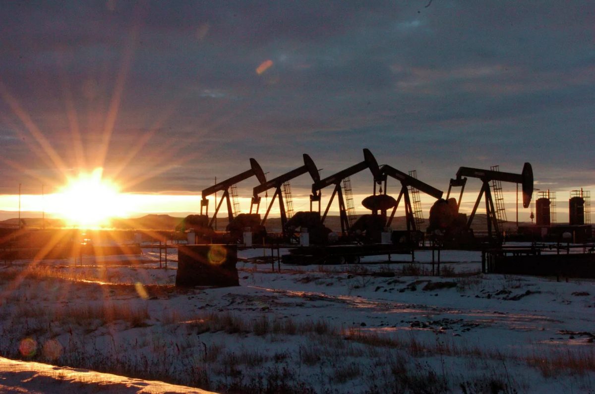 Б1: снижения добычи нефти в России в 2023 году не удастся избежать