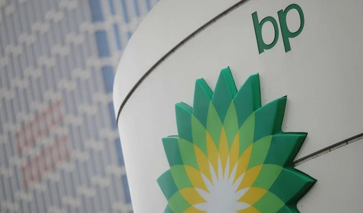 Сечин: BP продолжает оставаться владельцем доли в "Роснефти"