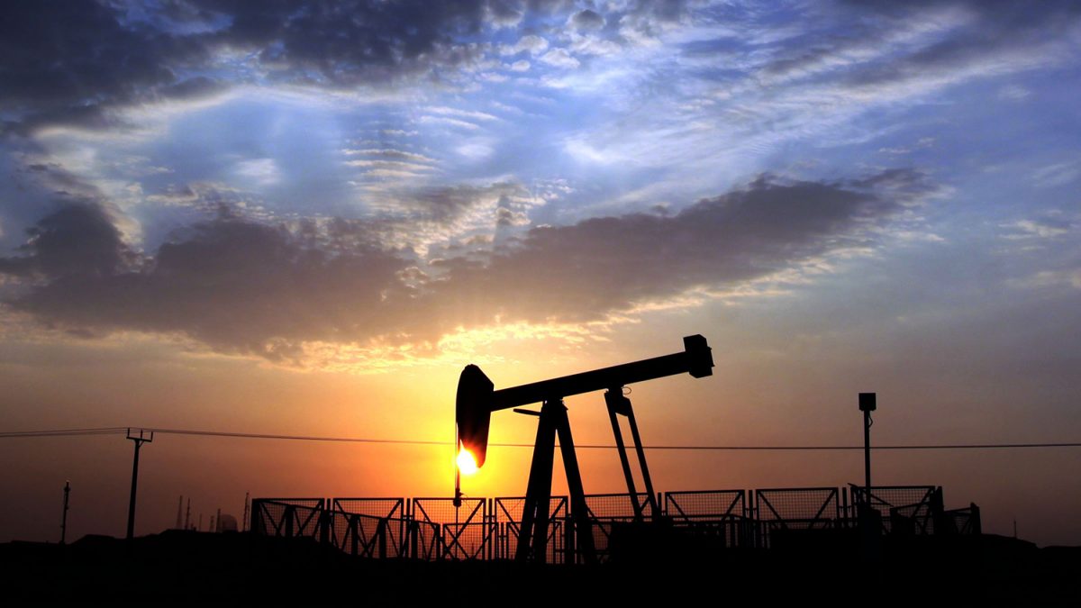 Добыча нефти в РФ в 2023г может упасть ниже 500 млн тонн
