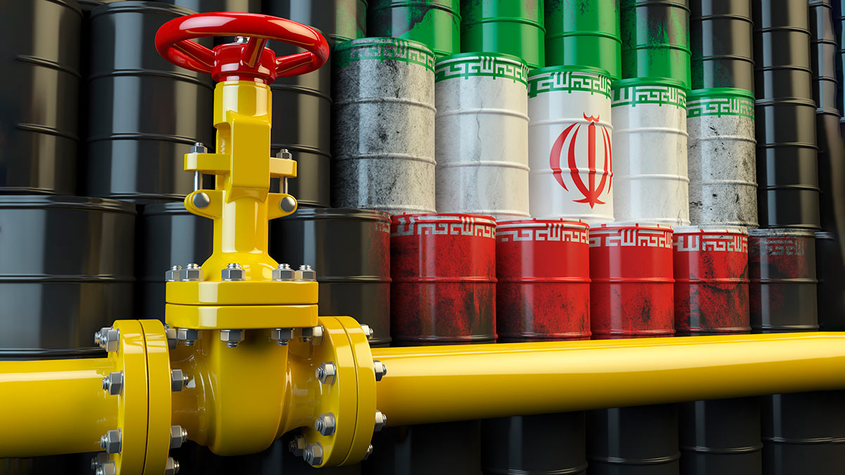 Иран снизил цену нефти для Китая, чтобы не уступить России этот рынок