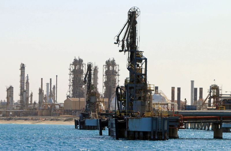 Ливия за неделю планирует вернуть добычу нефти в 1,2 млн б/с