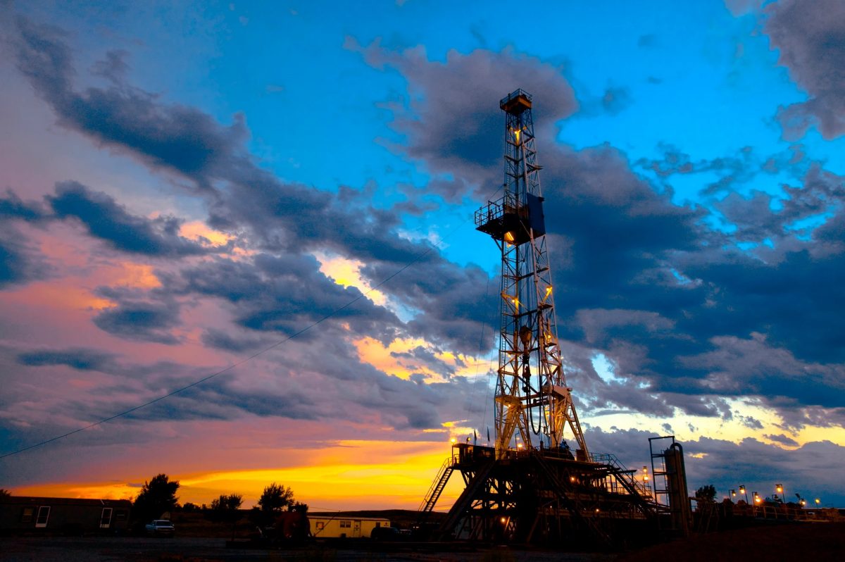 Страны ОПЕК+ заявили об единогласном решении о сокращении добычи нефти