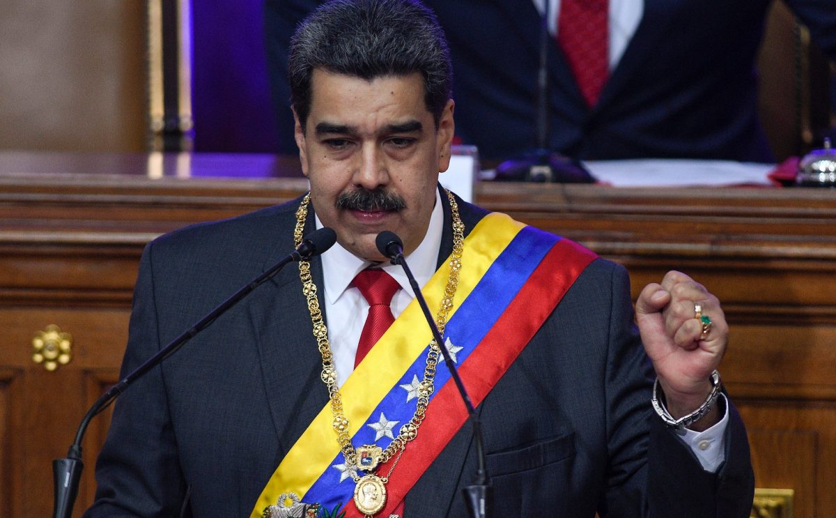 Мадуро: США должны отменить все санкции против нефти Венесуэлы