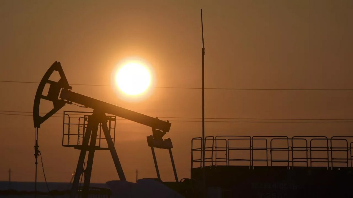 Казахстан в январе планирует поставить первую партию нефти в Германию