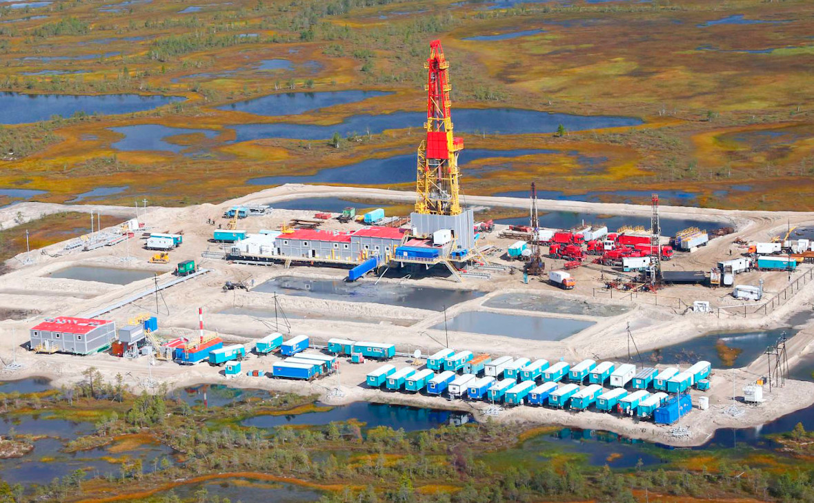 "Сургутнефтегаз" стал третьей по объемам добычи нефтяной компанией России