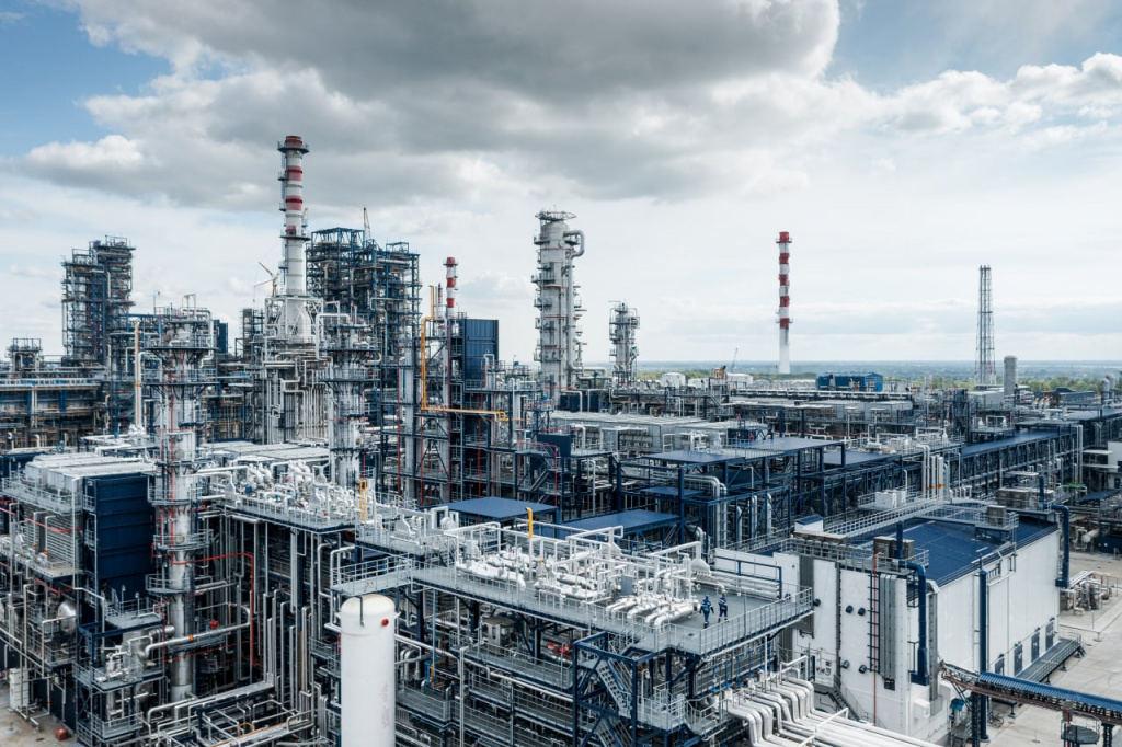 "Газпром нефть" готовит технологический суверенитет своих НПЗ