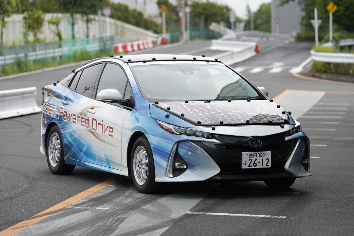 Toyota намерена за 3 года увеличить продажи электромобилей с 24 тыс. до 1,5 млн