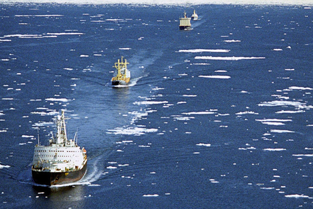 "Газпром нефть" может летом протестировать отправку нефти с Балтики на восток по Севморпути