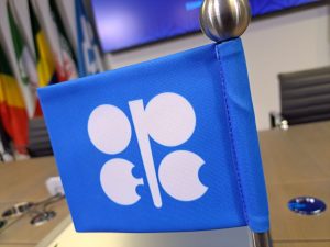 ОПЕК+ увеличит добычу нефти в сентябре на 547 тыс. баррелей в сутки