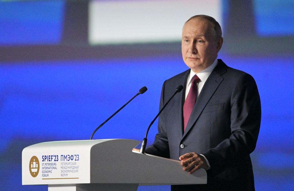 Путин: Россия слезает с нефтегазовой иглы