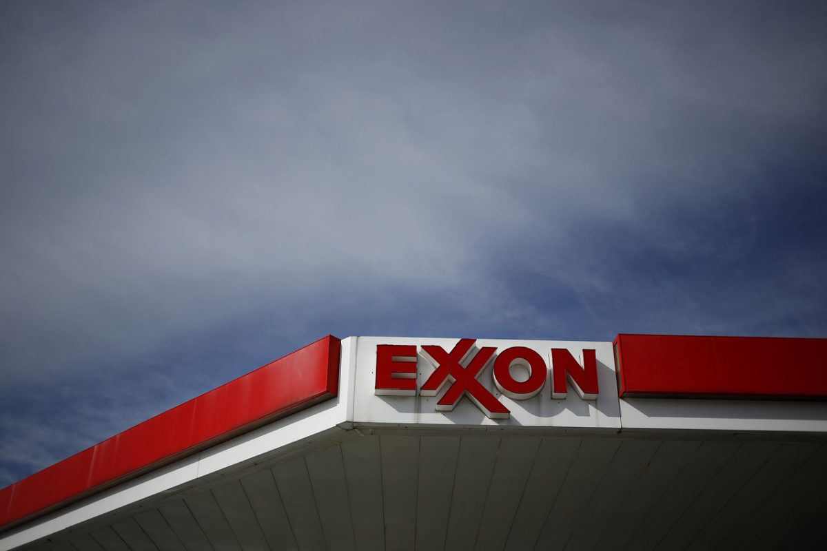 ExxonMobil во II квартале вдвое сократила чистую прибыль