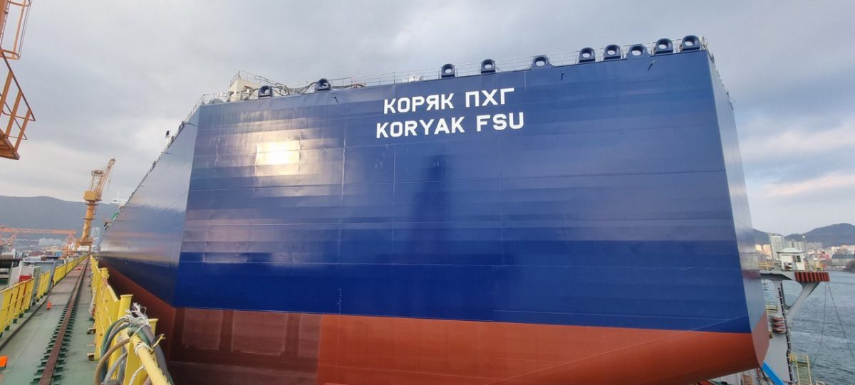 На Камчатку прибыло первое плавучее хранилище для СПГ-терминала "Новатэка"