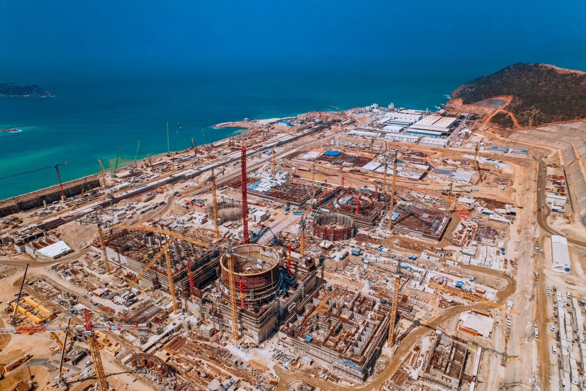 Турция назвала точную дату начала работы первого блока АЭС "Аккую"