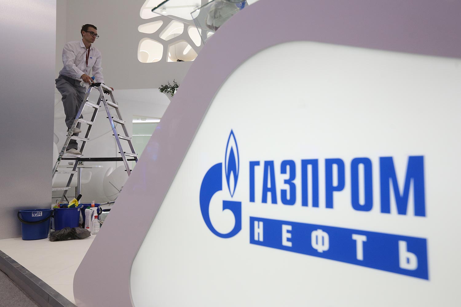 "Газпром нефть" обошла по капитализации "Газпром" | ИнфоТЭК