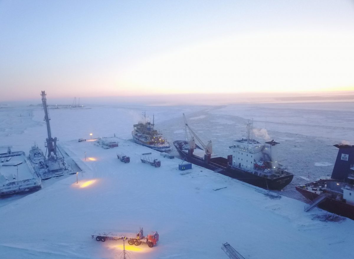 "Новатэк" готовится отправить первый СПГ-танкер с "Арктик-СПГ-2"