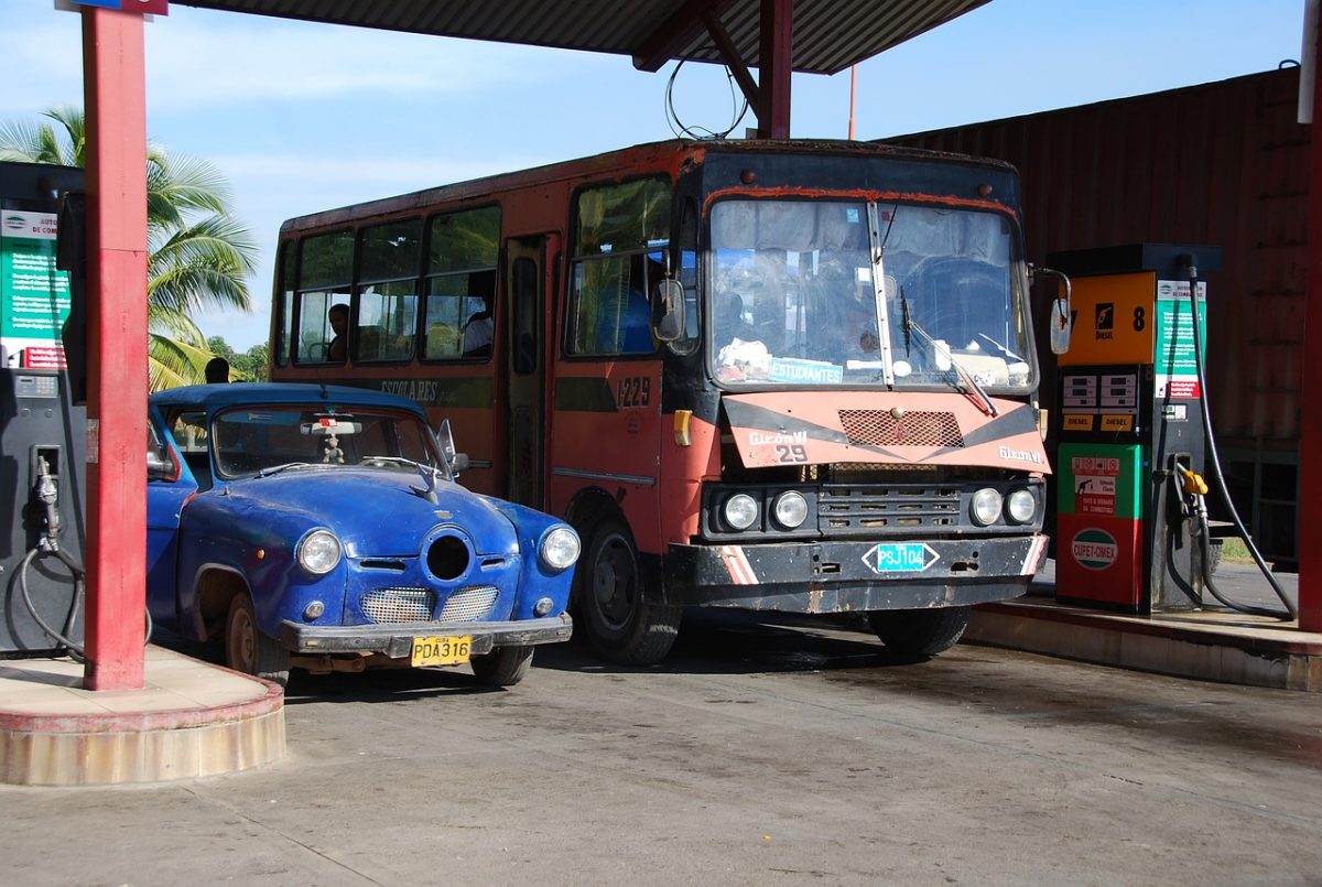 Куба пока передумала поднимать цены на топливо в 5 раз