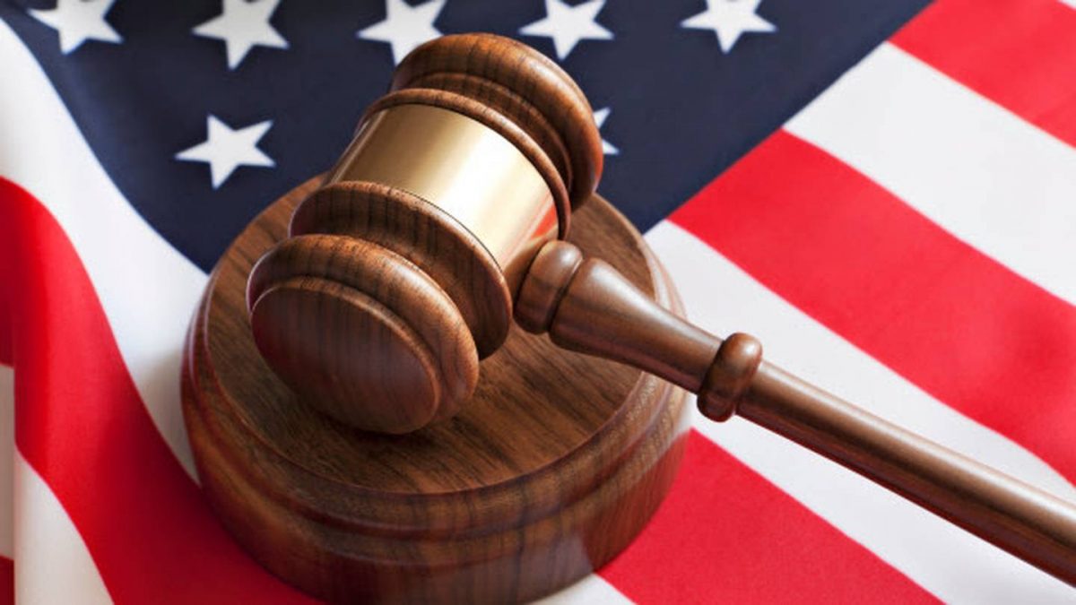 Власти 16 штатов США подали в суд на Байдена за запрет экспорта СПГ