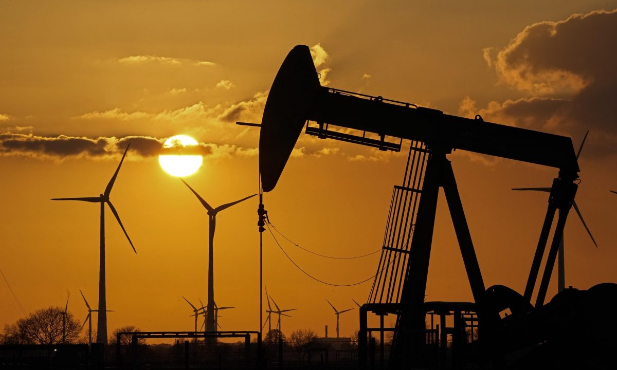 Зеленый путь энергетики снова привел мир нефти и газу