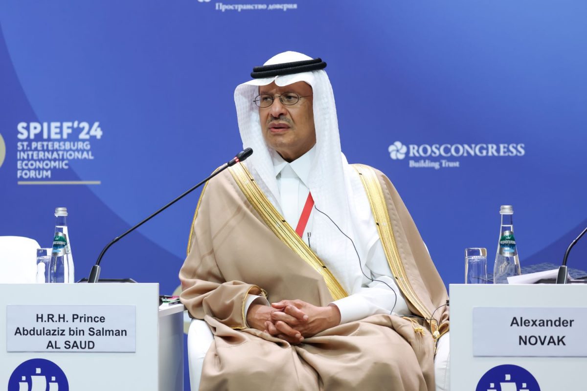Саудовская Аравия заявила о давлении на ОПЕК+ по добыче нефти
