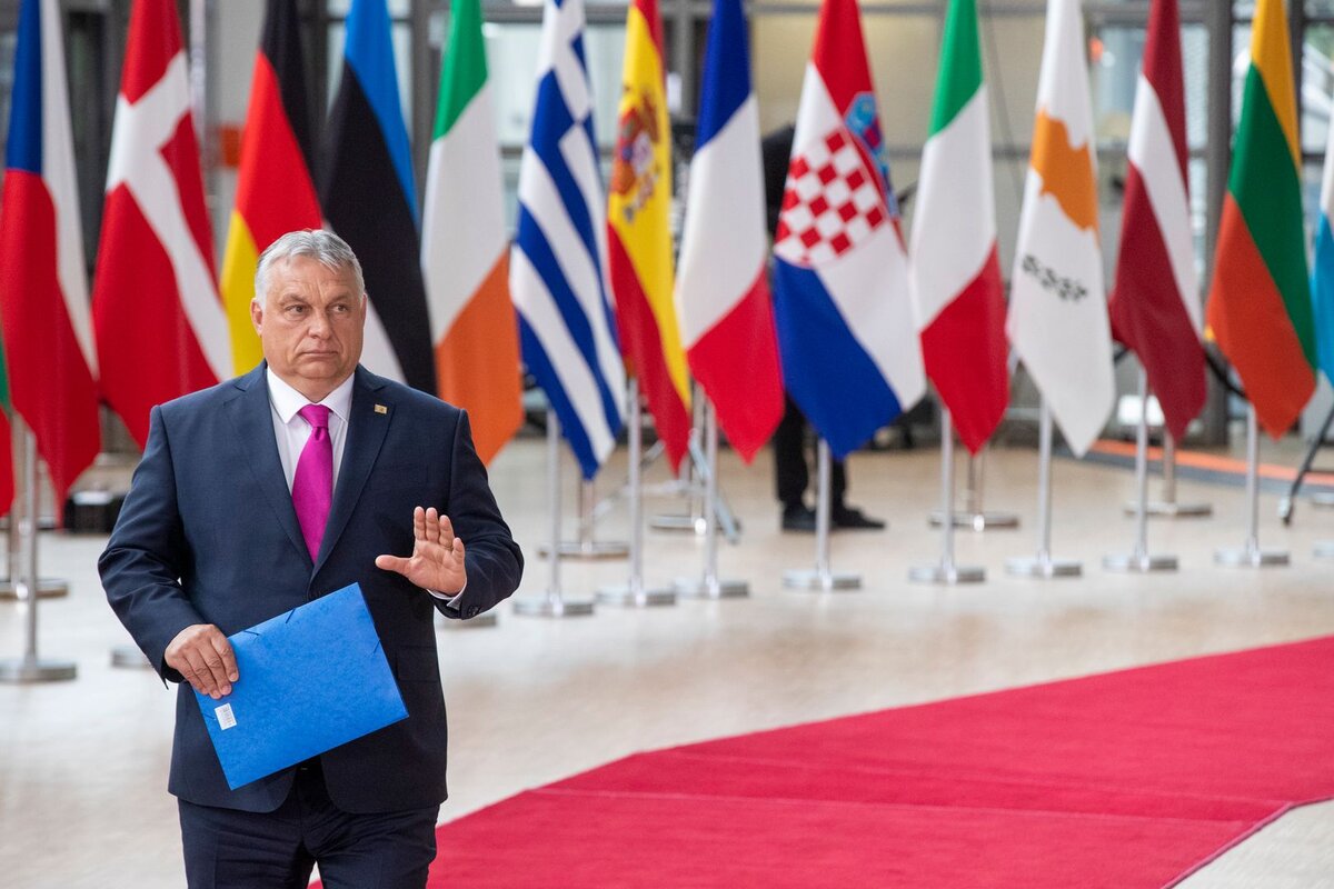 Венгрия приостановила поставки газа на Украину