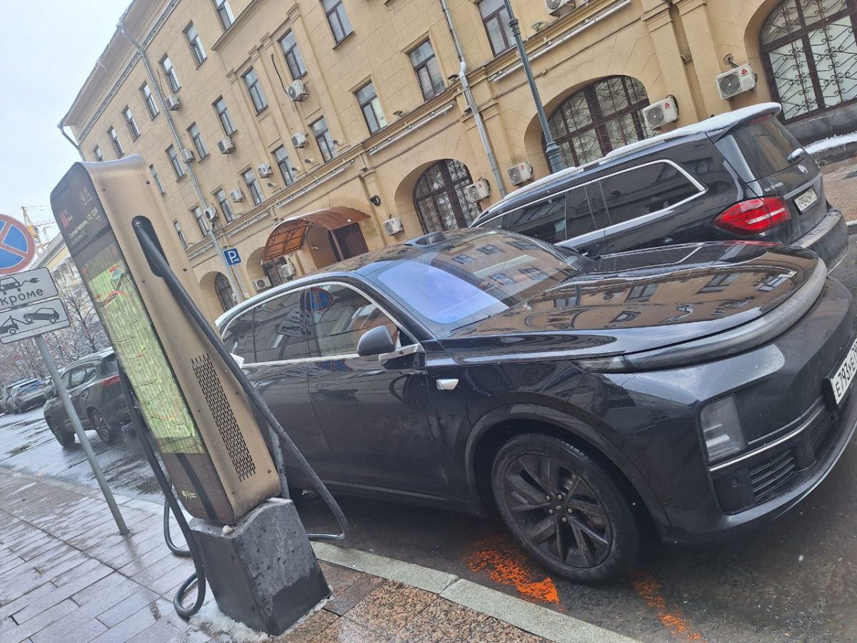 МЭА: каждый четвертый проданный автомобиль в 2025 году будет электрическим