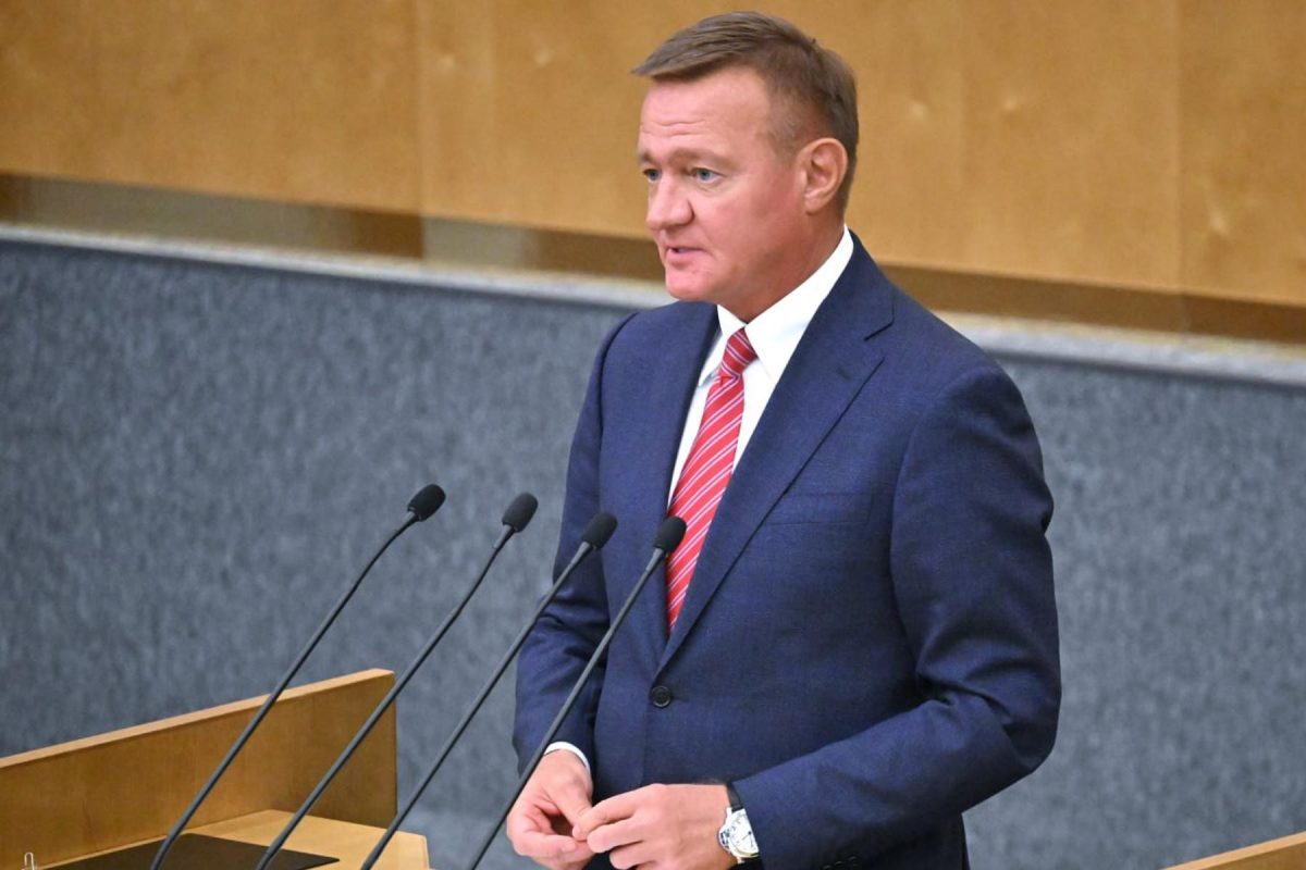 Минтранс верит, что уже скоро подводные газовозы появятся на Северном морском пути