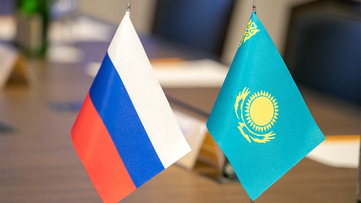 Казахстан и Россия завершают переговоры о наращивании транзита нефти в Китай