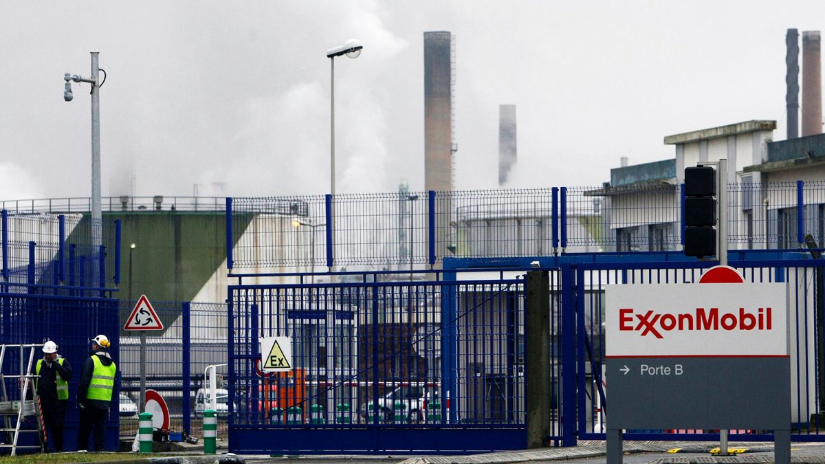 ExxonMobil якобы инициировал переговоры о возвращении в Россию, пишут СМИ