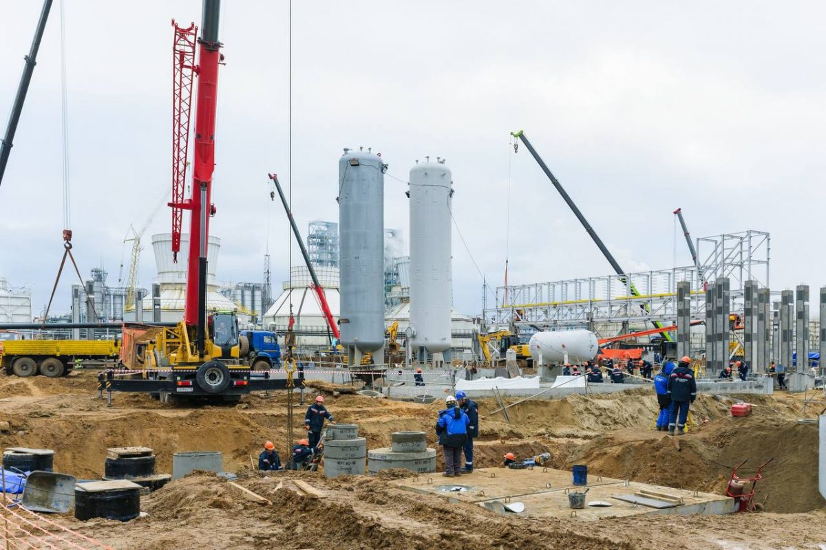 "Сибур" начал монтаж основного оборудования на фабрике катализаторов