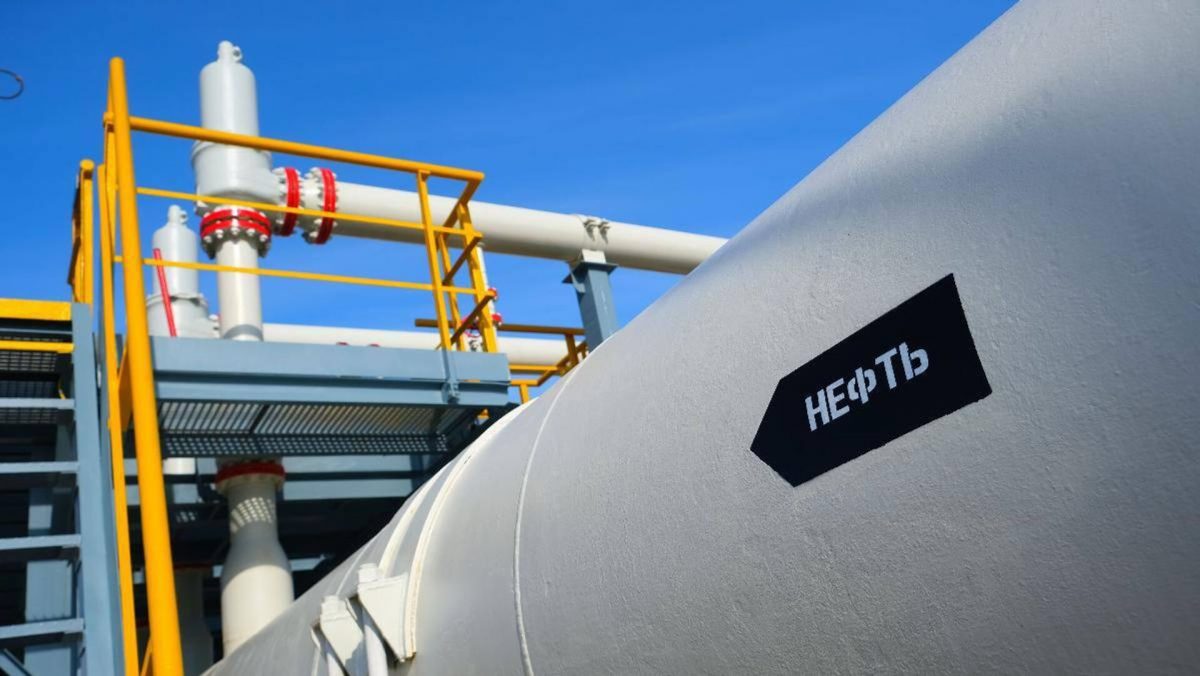 Экспорт нефти через терминал КТК приостановлен из-за шторма и полученных ранее повреждений