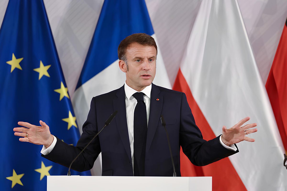 Макрон заявил о задержании нефтяного танкера из России