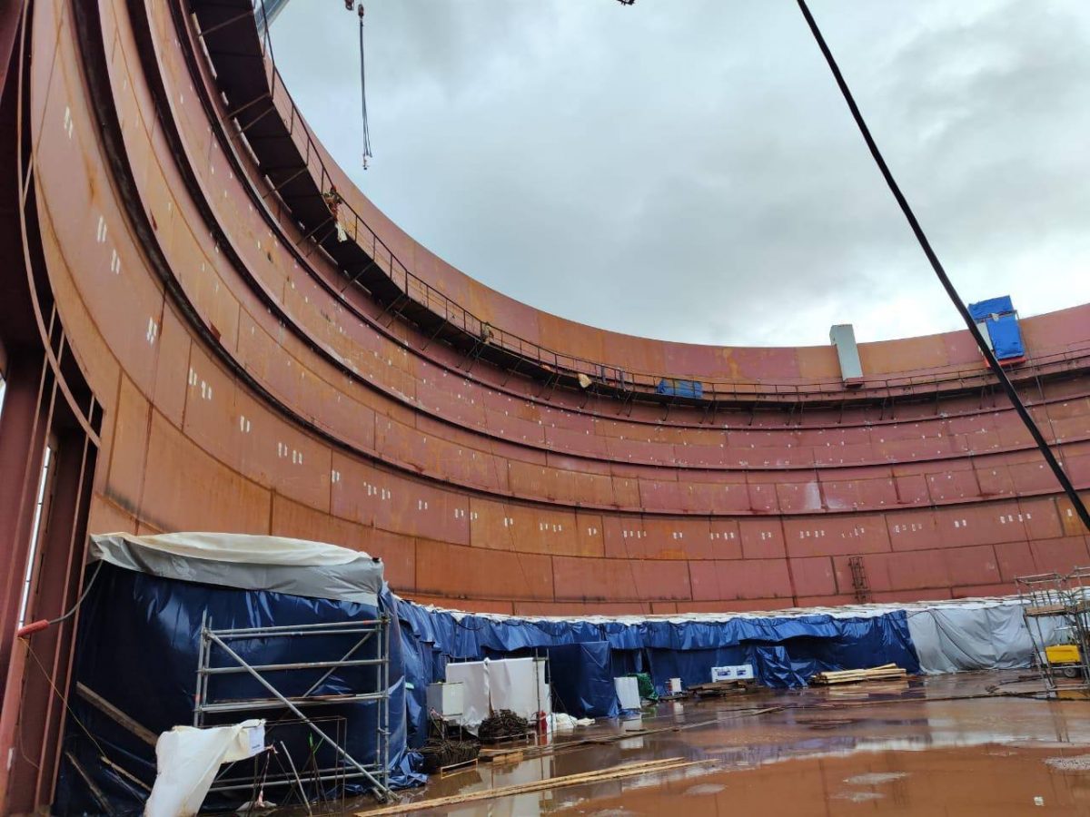 Саратовский завод РМК отгрузил изотермические резервуары для СУГ в Усть-Лугу