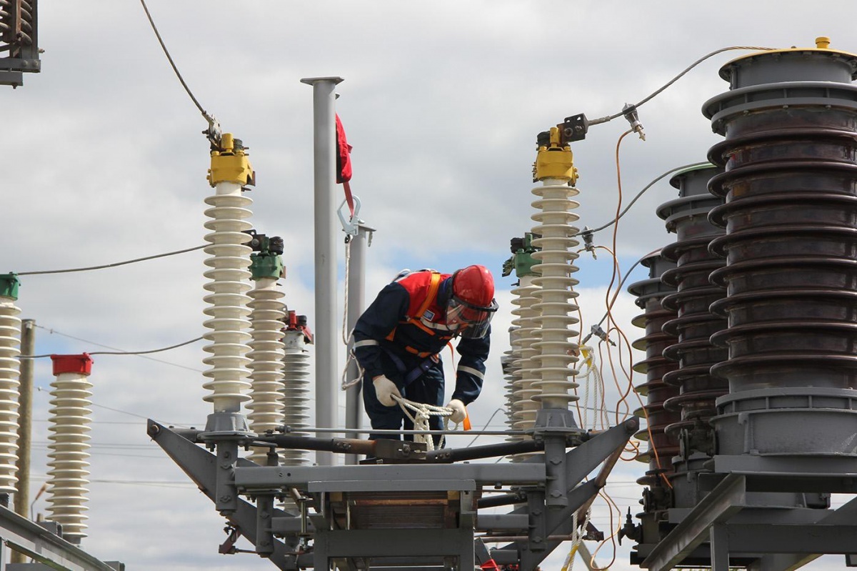 Энергетики полностью завершили работы по восстановлению пострадавших ЛЭП в Мурманской области