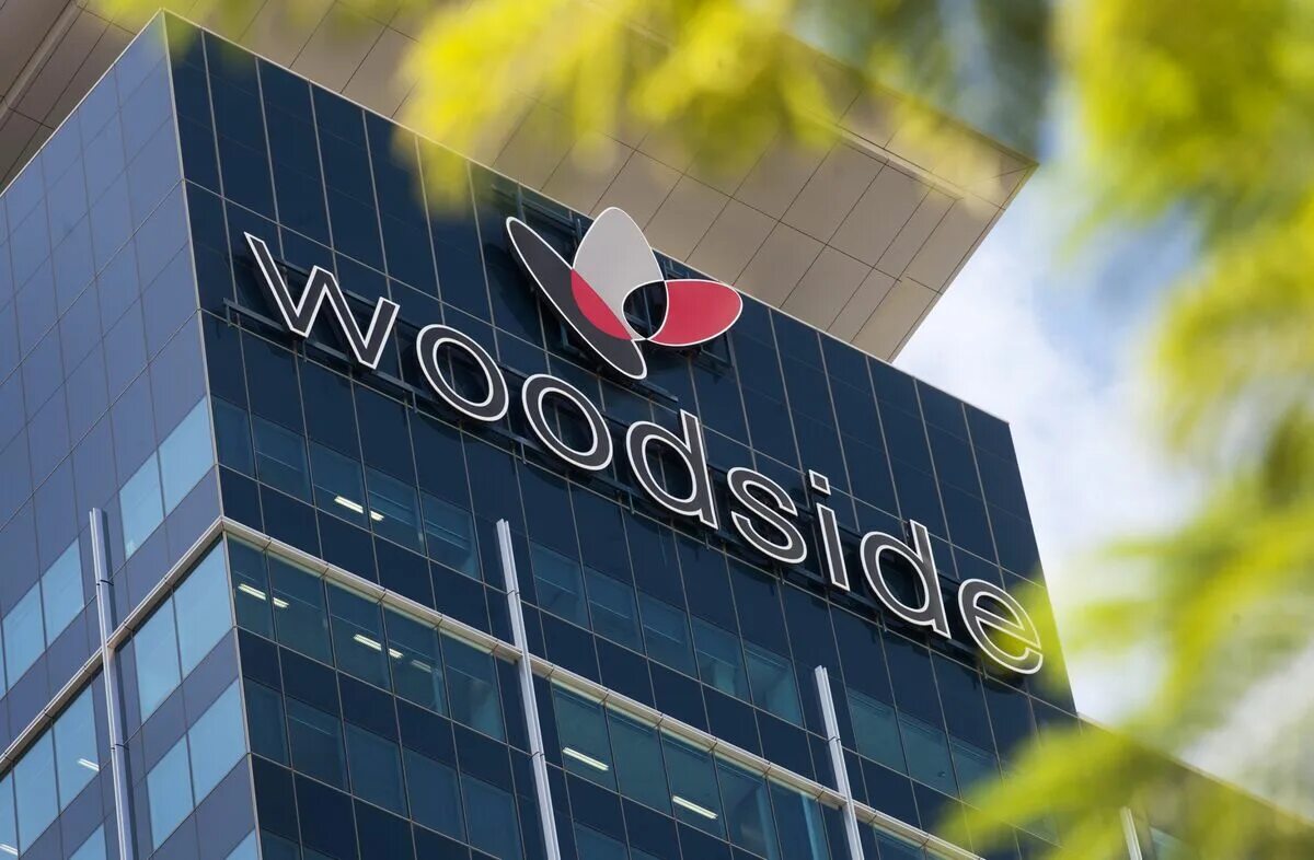 Циклон остановил крупнейшие СПГ-заводы в Австралии