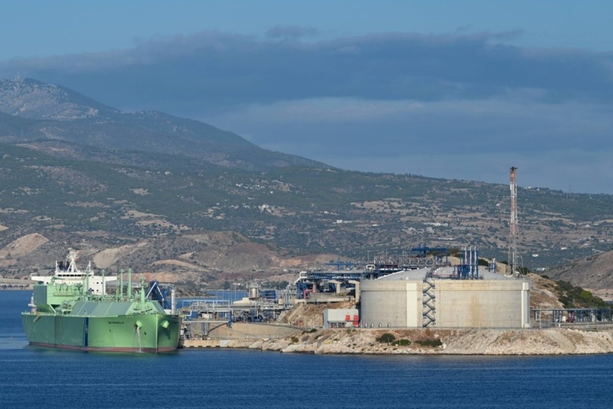 Минтранс РФ: катера Украины атаковали российский газовоз в Средиземном море