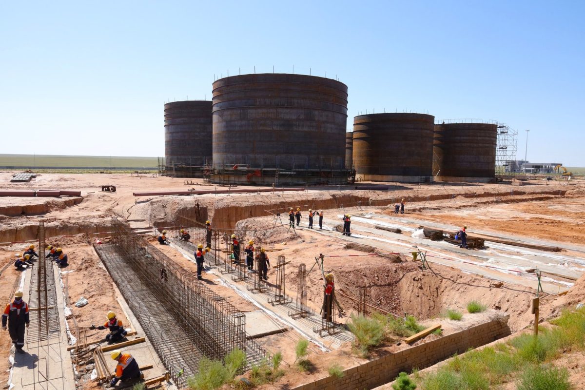 Монголия спустя 36 лет построит резервуары на 150 тыс. тонн для хранения нефтепродуктов из России