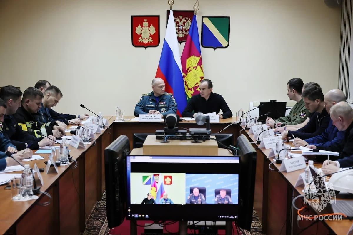 Пожарные локализовали возгорание на НПЗ в Туапсе