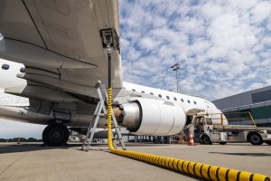 Lufthansa ожидает дефицит авиакеросина в 2026 году
