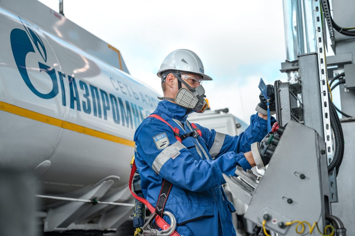 «Газпром нефть» полностью исполняет программу северного завоза топлива