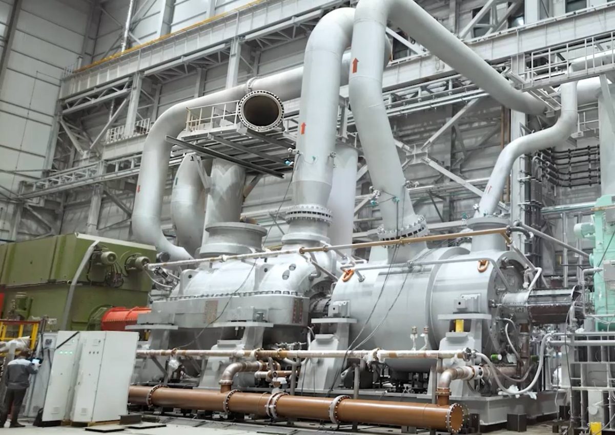 «Газпром» получил первые российские компрессоры для крупнотоннажного СПГ